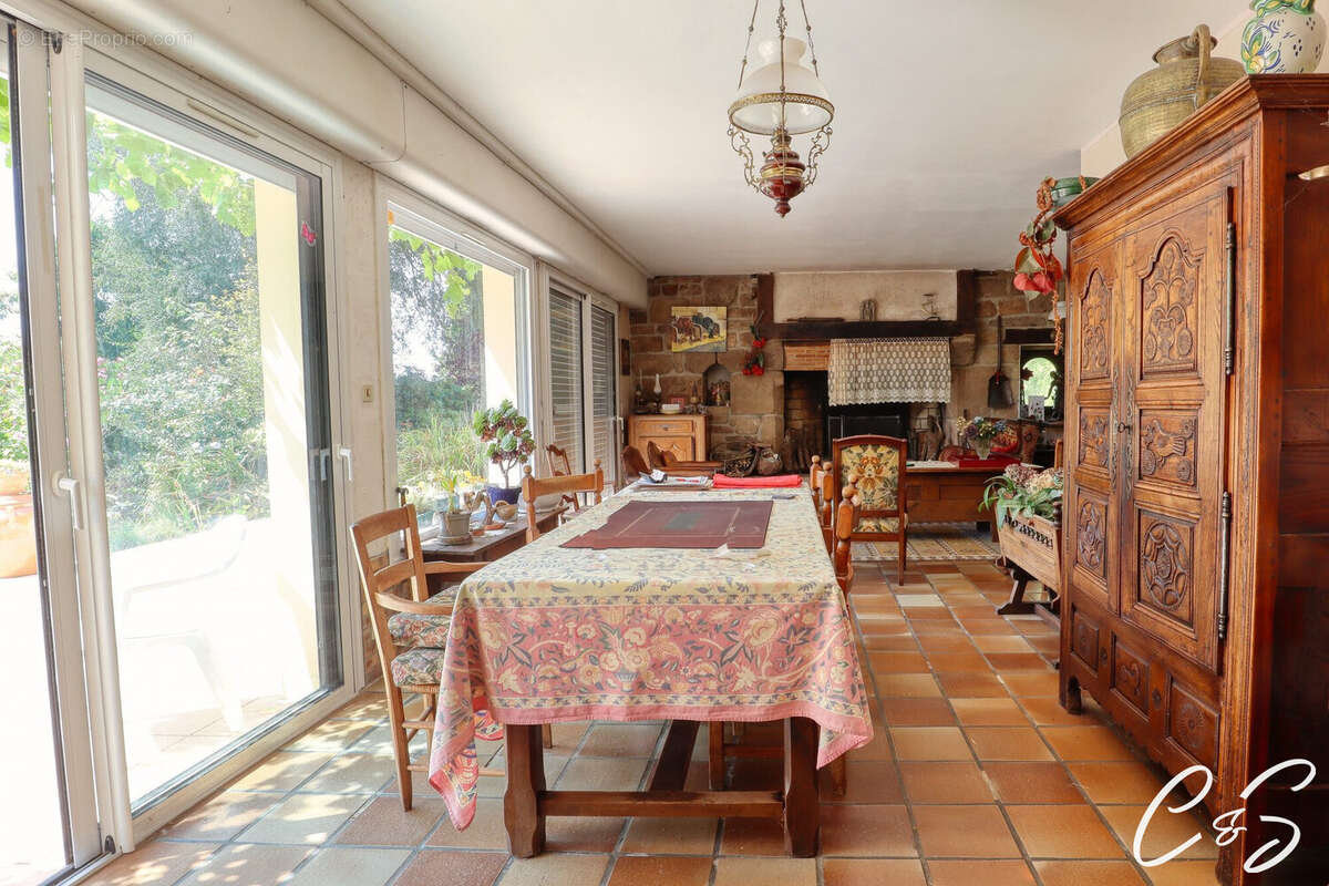Maison 170 m² à Gouesnach  - photo 4