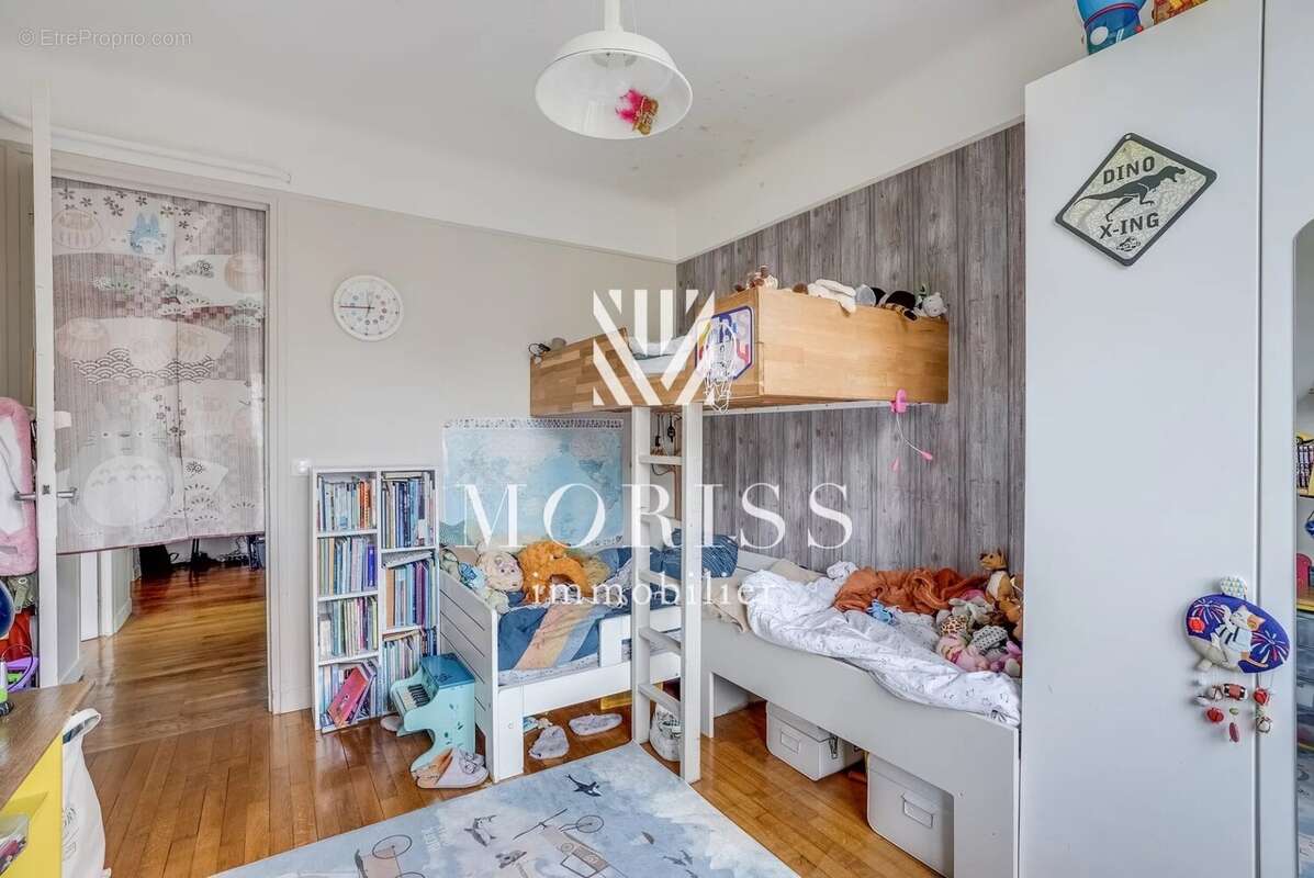 Appartement à CHARENTON-LE-PONT