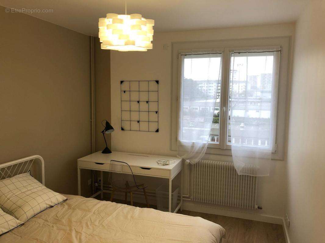 Bel appartement T4 entièrement rénové ! - photo 3