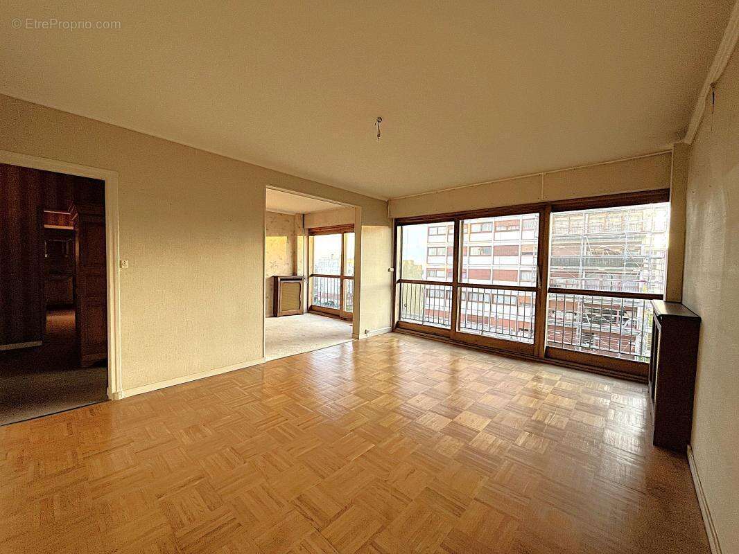 Appartement T4 lumineux avec BALCON et ASCENSEUR - photo 4