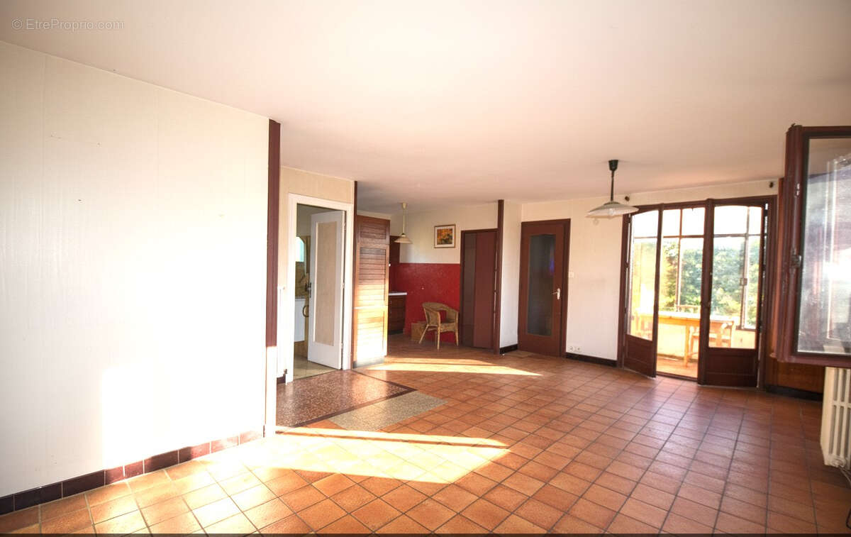 Maison à CHAZAY-D'AZERGUES