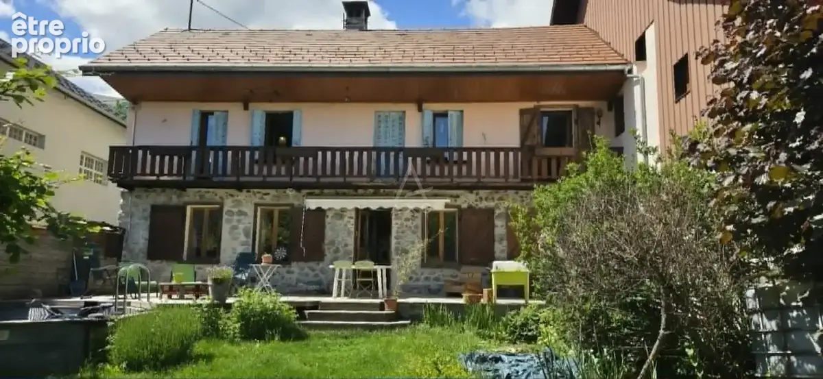 Verrens-Arvey (73460)  Le calme, le cachet, et un vrai coup de cur - photo 2