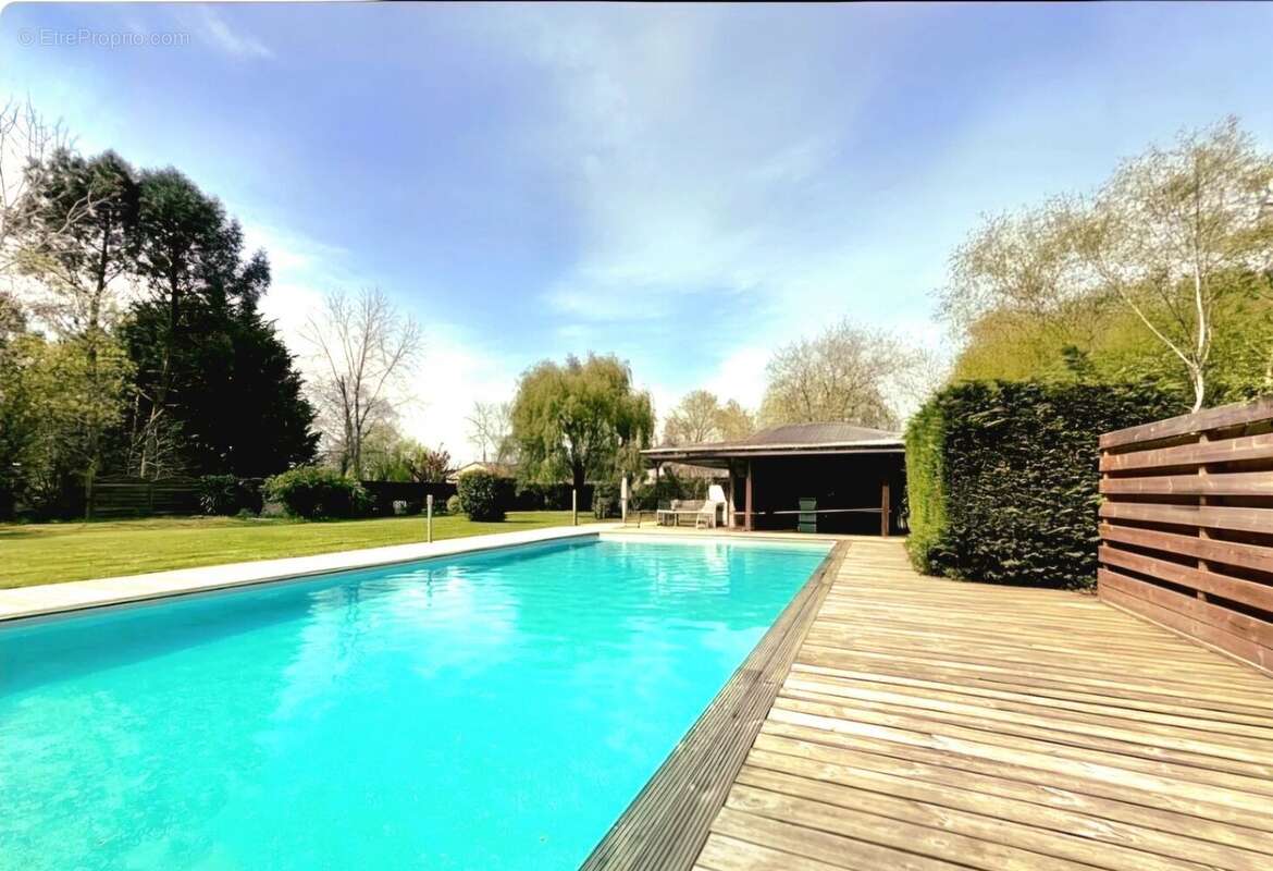 Maison à LE PIAN-MEDOC