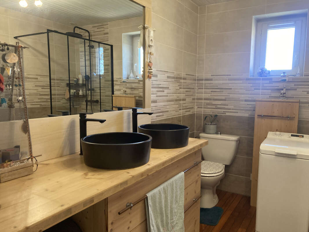 Maison à VILLARDEBELLE