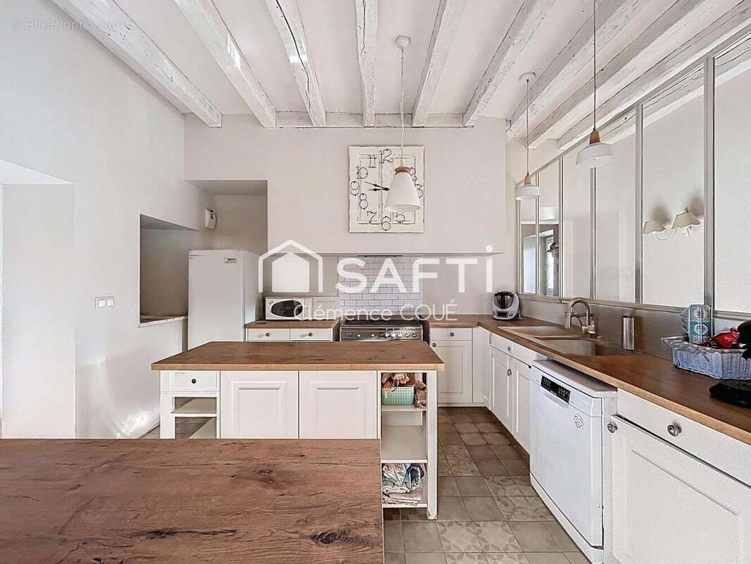 Photo 8 - Maison à BECON-LES-GRANITS