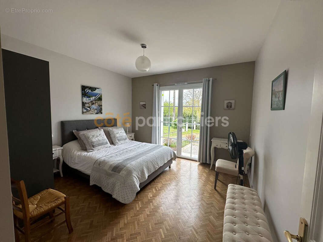 Maison à MORTAGNE-SUR-SEVRE