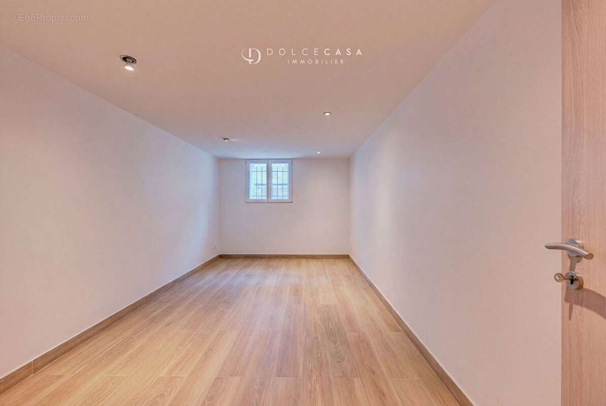 Maison à LE PERREUX-SUR-MARNE