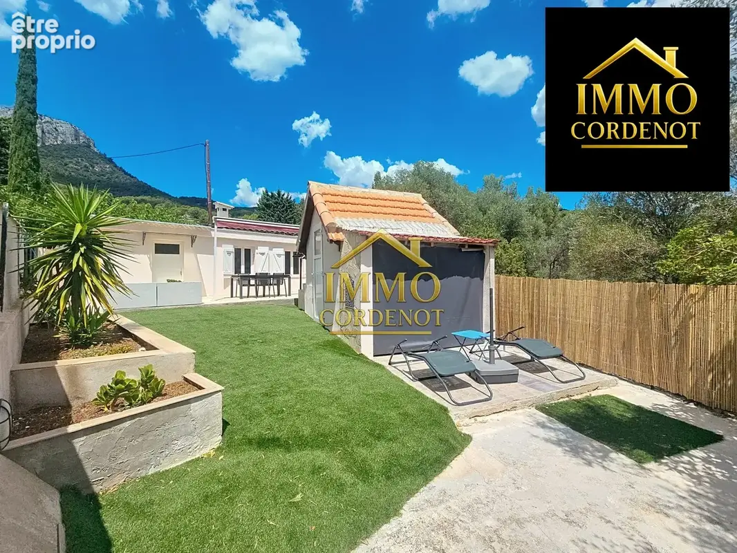 Maison 1 pièce 27 m² à vendre à Le Revest-Les-Eaux (83200) - photo 2