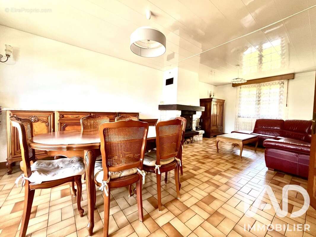 Photo 2 - Maison à BLANZY