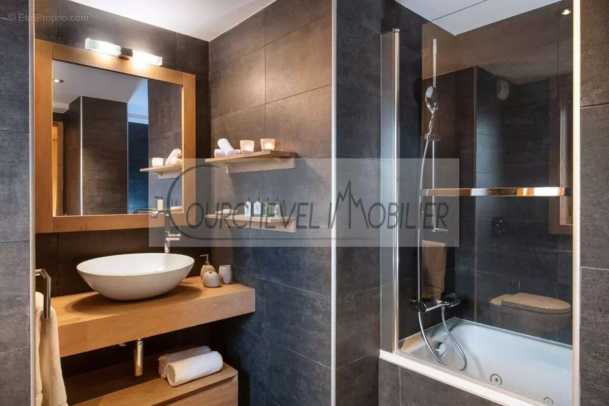Appartement à LA PERRIERE
