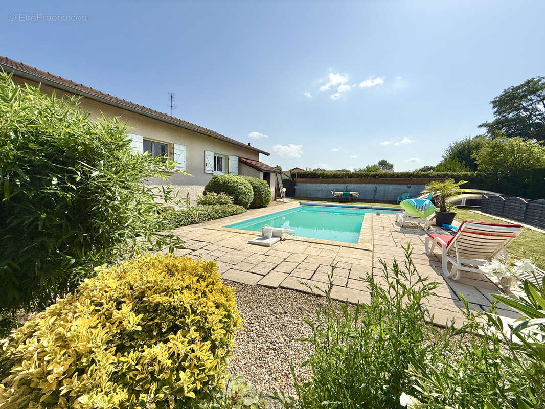 Maison à CORCELLES-EN-BEAUJOLAIS