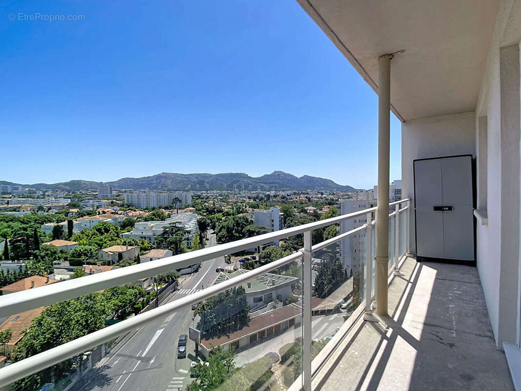 Appartement à MARSEILLE-9E