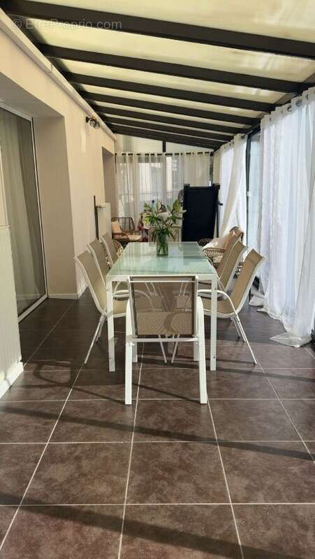 Maison à VAULX-VRAUCOURT