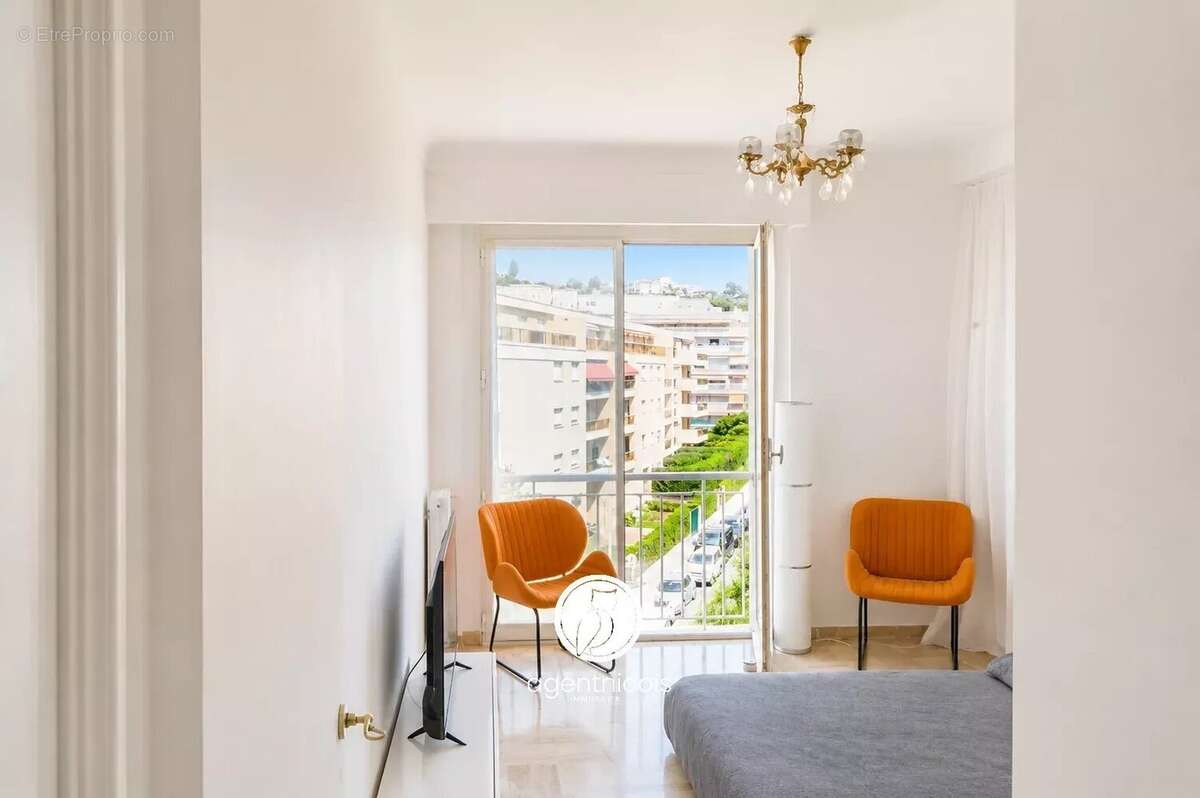 Nice // fabron : 2 / 3 pièces / terrasse / vue mer / garage - photo 8