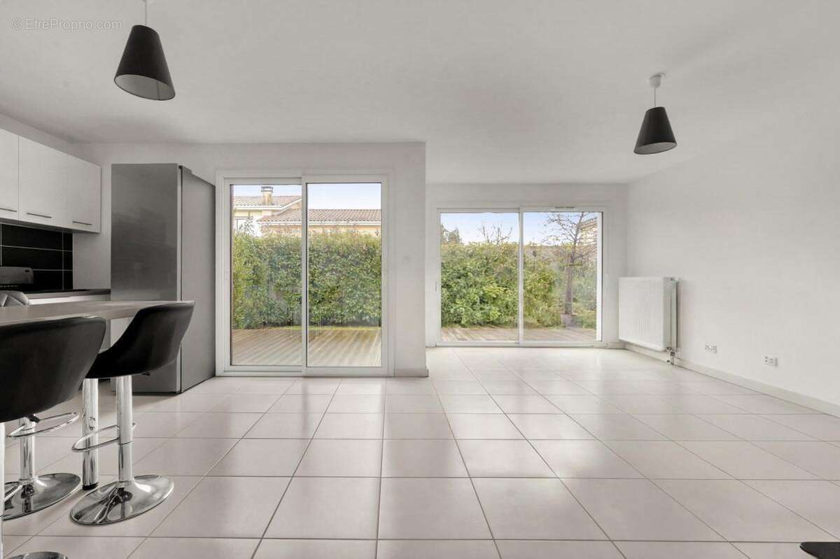 Maison contemporaine 2019 - 118 m² - t5 - saint-jory centre - photo 4