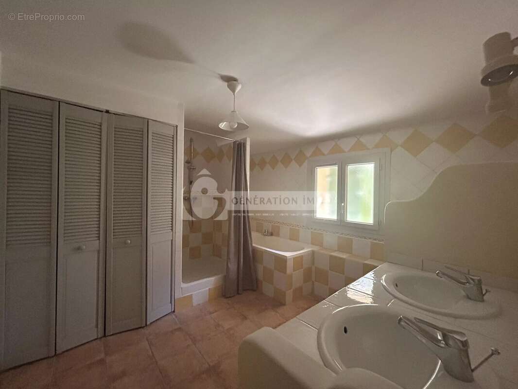 Maison de village T3 à Fontvieille - photo 7