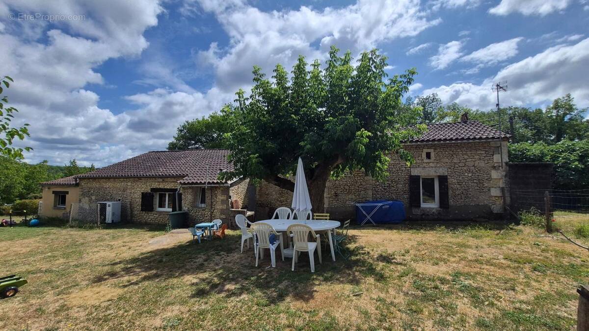 Maison à SAINTE-ALVERE