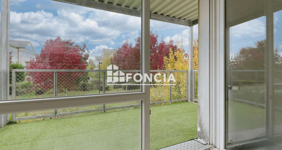 Appartement à SAINT-PIERRE-DU-PERRAY