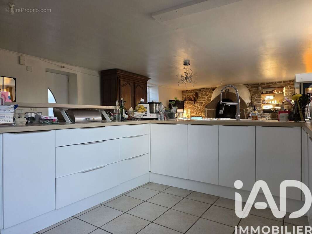 Maison 130 m² à Saint-Glen  - photo 8