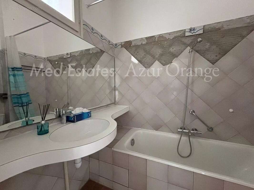 Appartement à GRIMAUD
