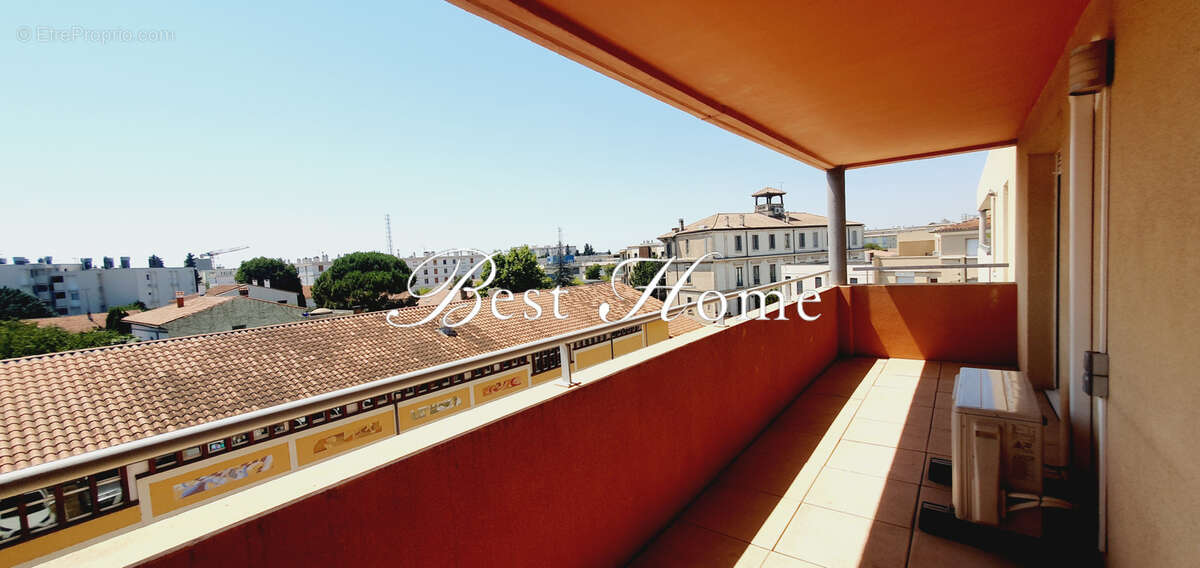 Appartement à NIMES