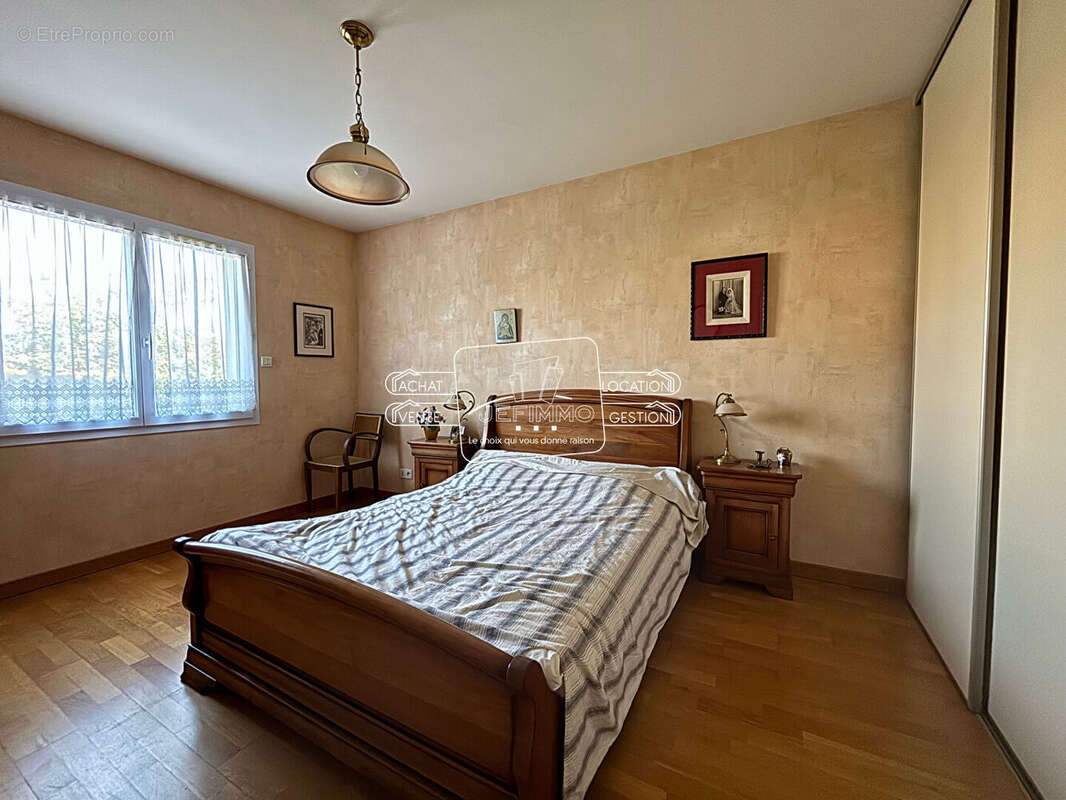 Maison à SAINT-JULIEN-DE-CONCELLES