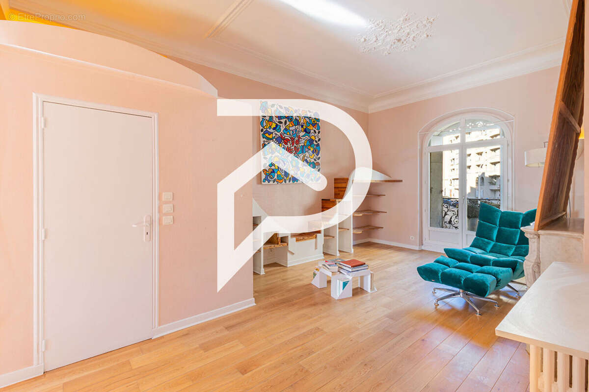 Appartement à MARSEILLE-8E