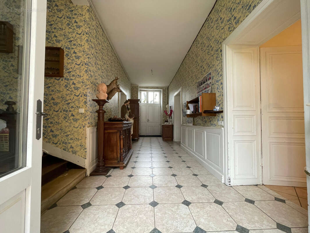 Maison à CEAUX-EN-COUHE