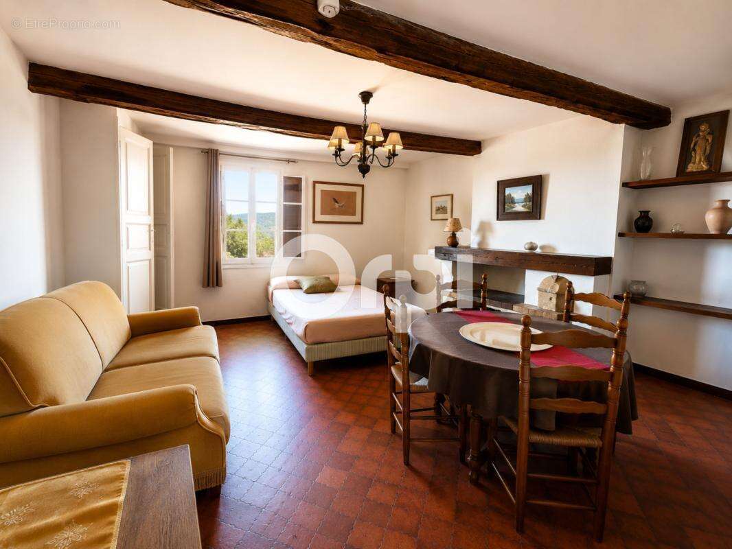 Appartement à FAYENCE