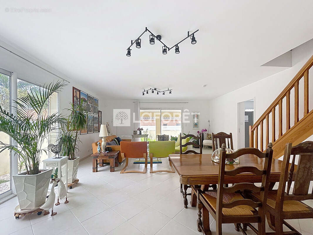 Maison à LATOUR-BAS-ELNE