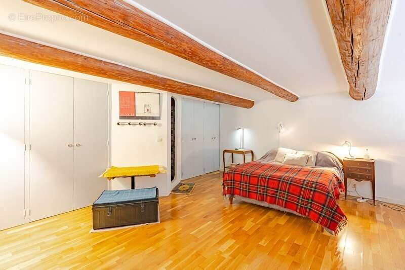 Marseille 1er – Place aux Huiles- Appartement de caractère de 111 m² au cœur du Vieux-Port - photo 9