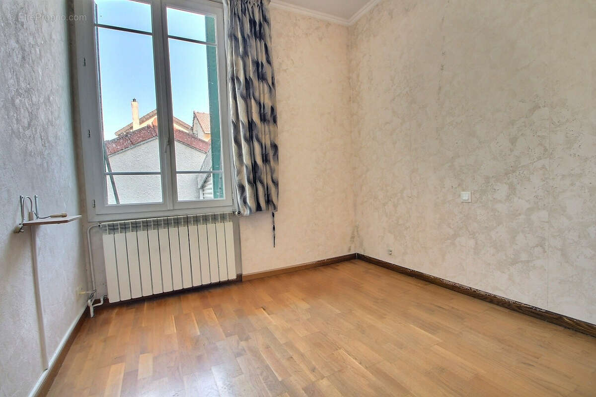 Maison à NANTERRE