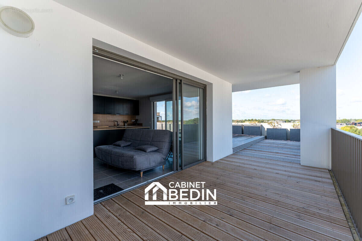 Appartement 63 m² à Merignac  - photo 2