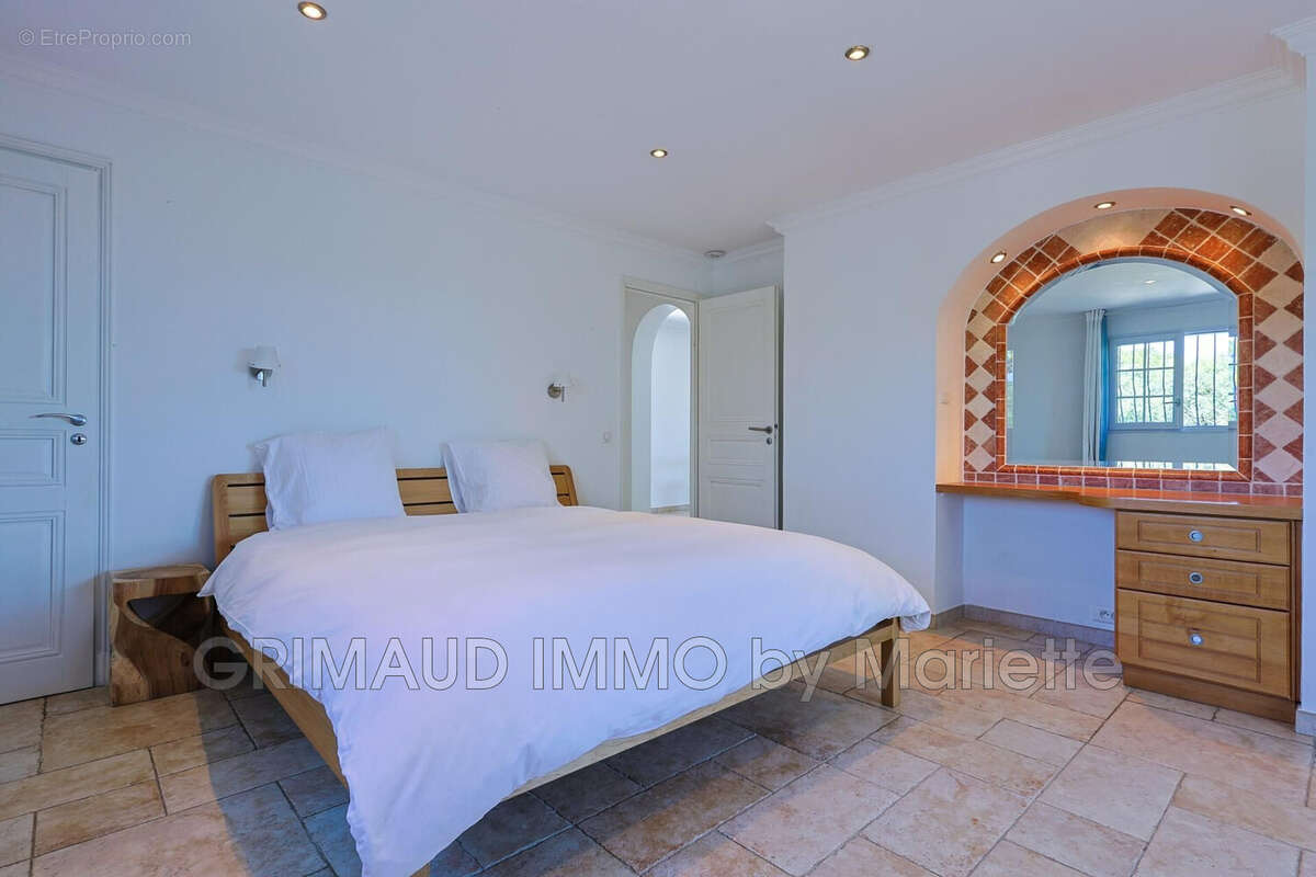Maison à GRIMAUD