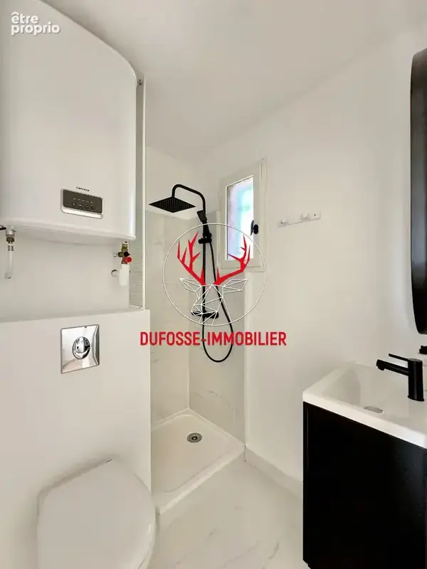 Appartement Sanary-sur-Mer 1 pièce 20 m²  en dernier étage + Terrasse + Piscine + Parking - photo 5