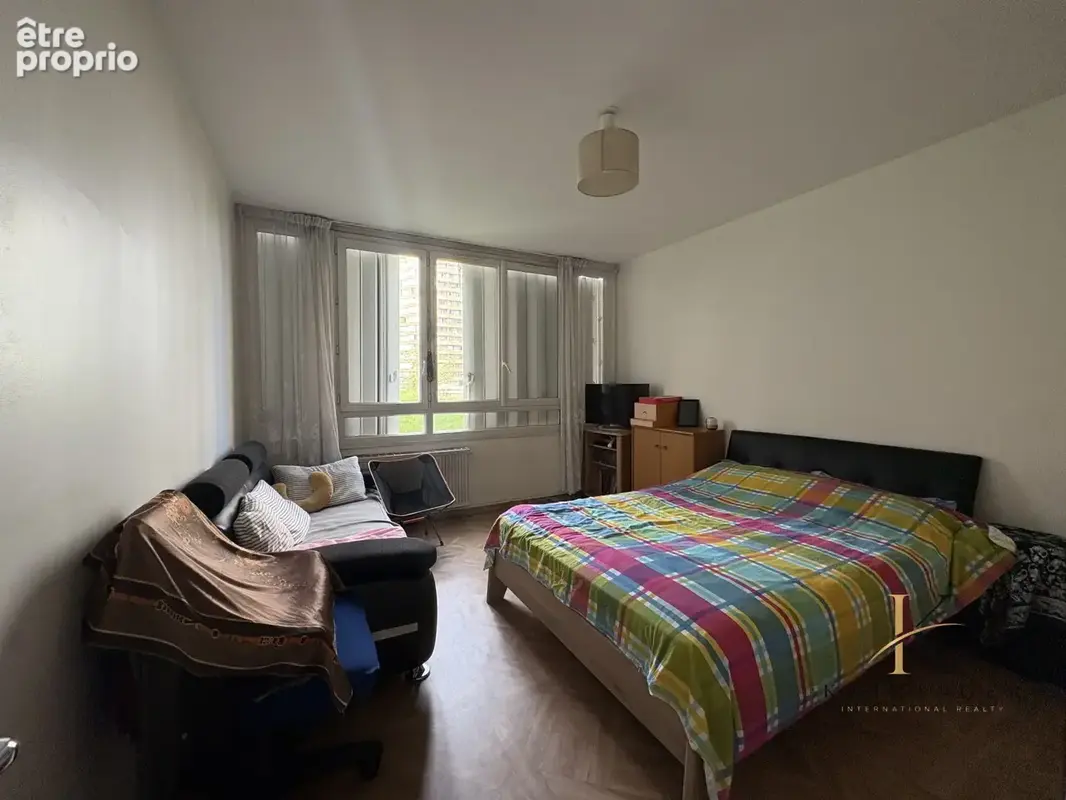 Appartement à AUBERVILLIERS