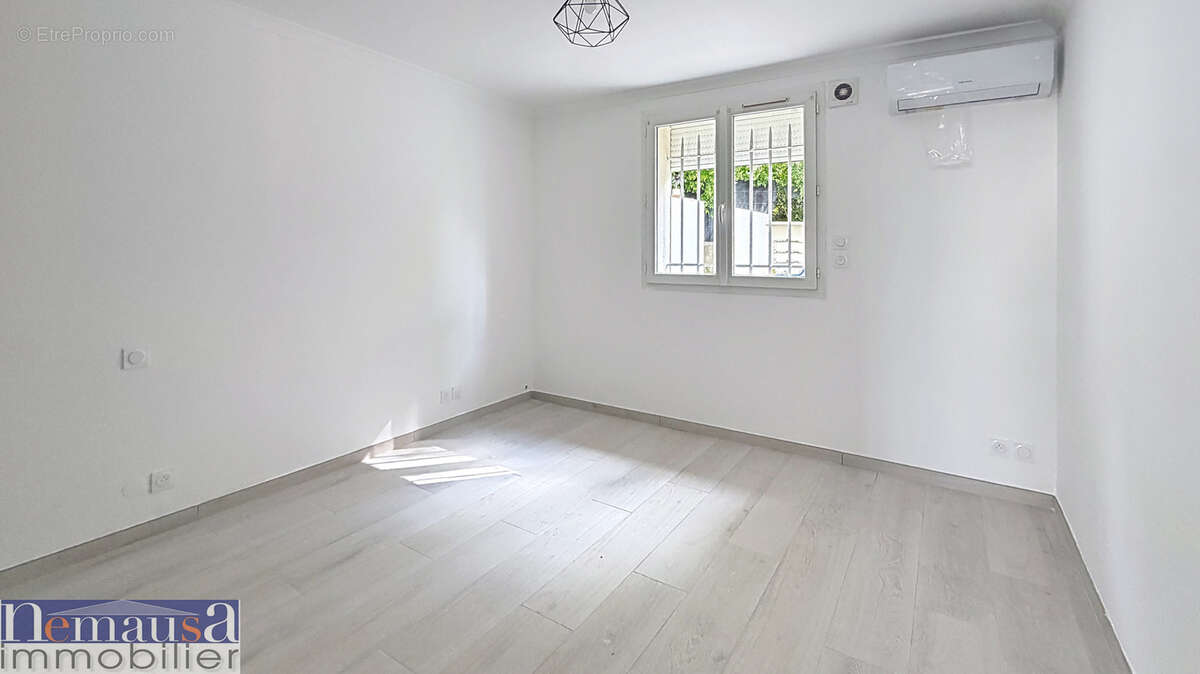 Appartement à MILHAUD
