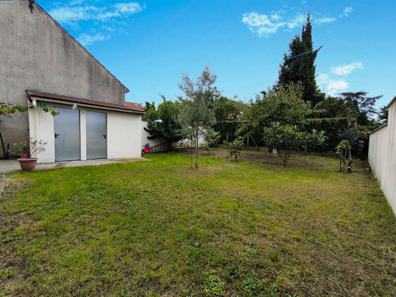 Maison à NANTERRE