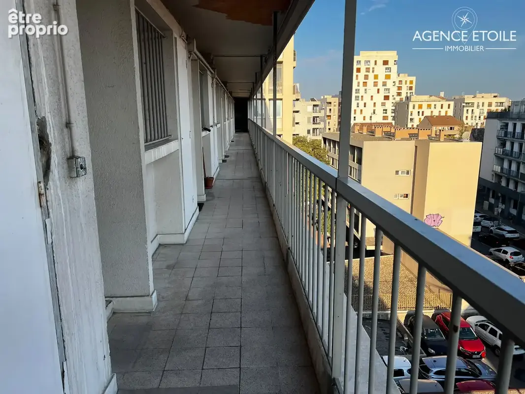 T2 duplex 41,75 m2 avec balcon - Sulfur City, Marseille 5e (Castellane / Baille) - photo 10