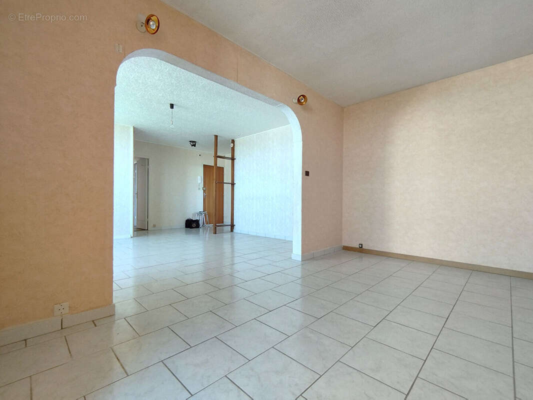 Appartement à SAINT-PIERRE-DES-CORPS