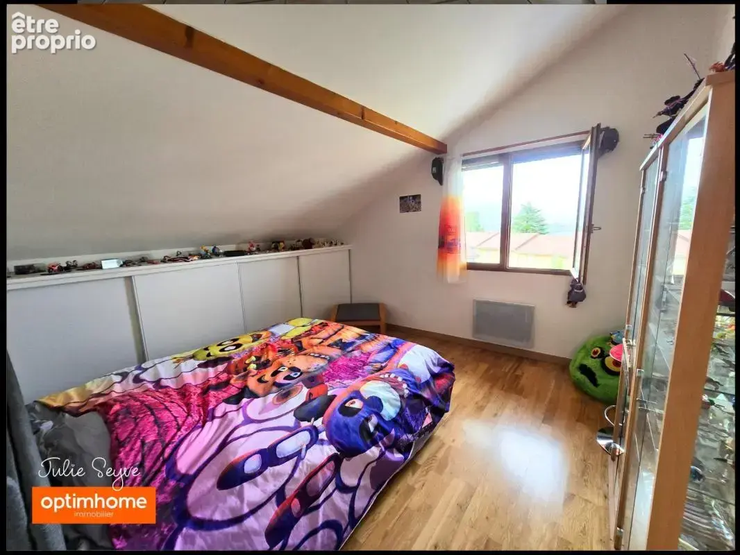 Maison familiale avec studio indépendant, terrasse exceptionnelle, garage, carport et vue dégagée – Chevrier - photo 11