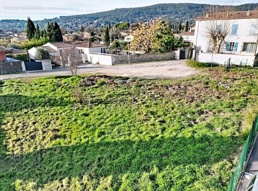 Terrain à DRAGUIGNAN