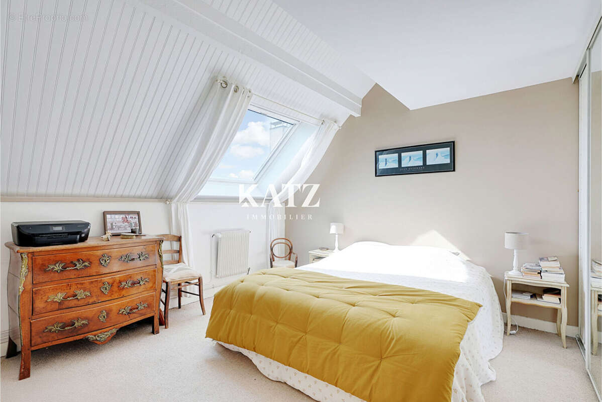 Appartement à GARCHES