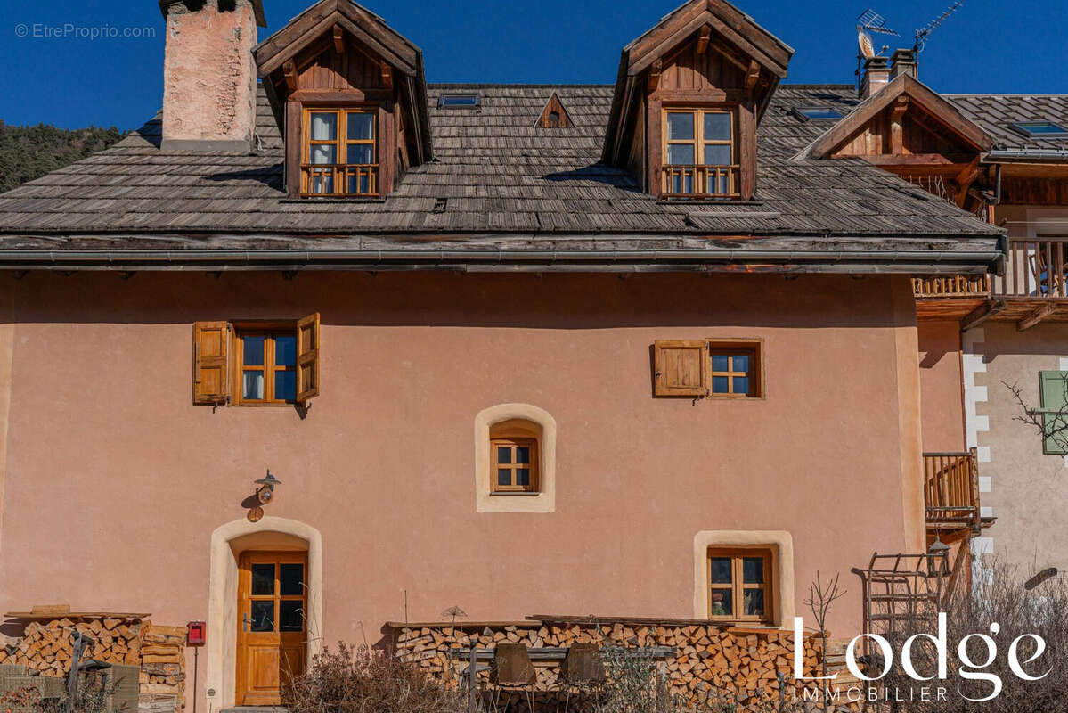 Maison à LA SALLE-LES-ALPES