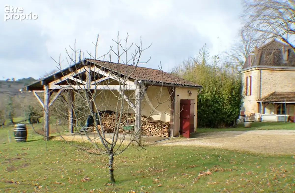 Maison 4 chambres -Villefranche Du Perigord 175 m2, terrain 1800m² - photo 11