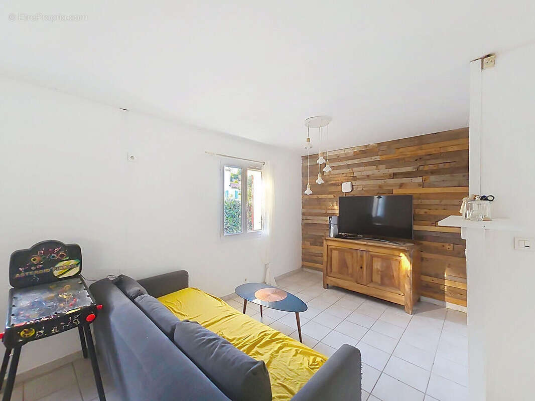 Maison à ROCHEFORT-DU-GARD