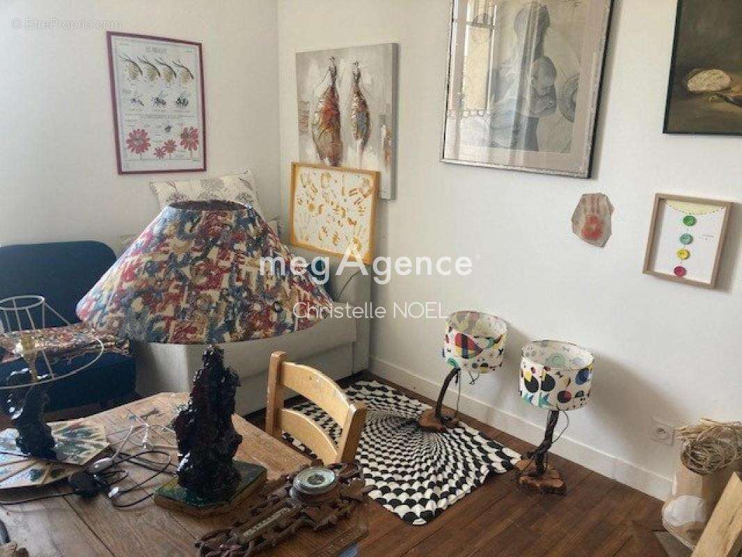Maison avec du caractère,entouré de verdure,potager,fruituiés,pour des moments reposant - photo 11