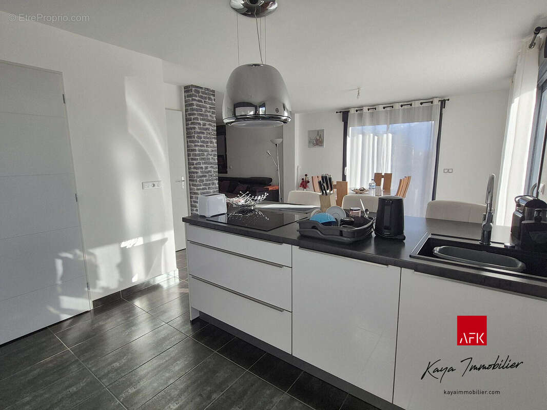 Maison à CONTAMINE-SUR-ARVE