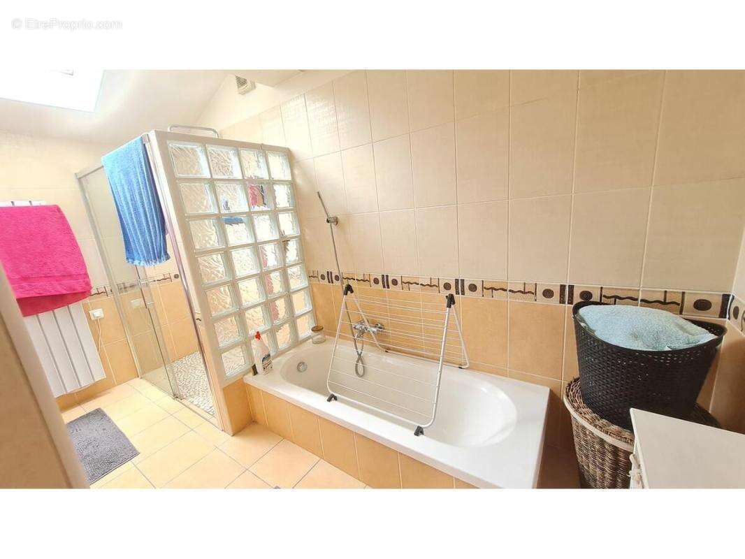 Maison 88 m² à Cravant  - photo 6