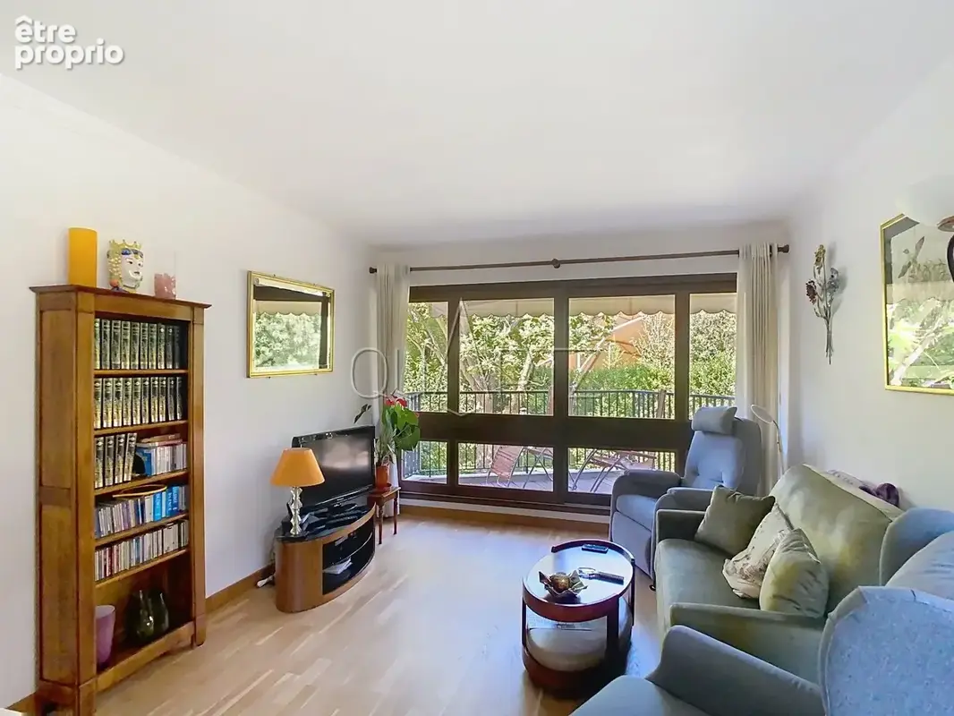 Photo Appartement à Le Chesnay au prix de 305 000€